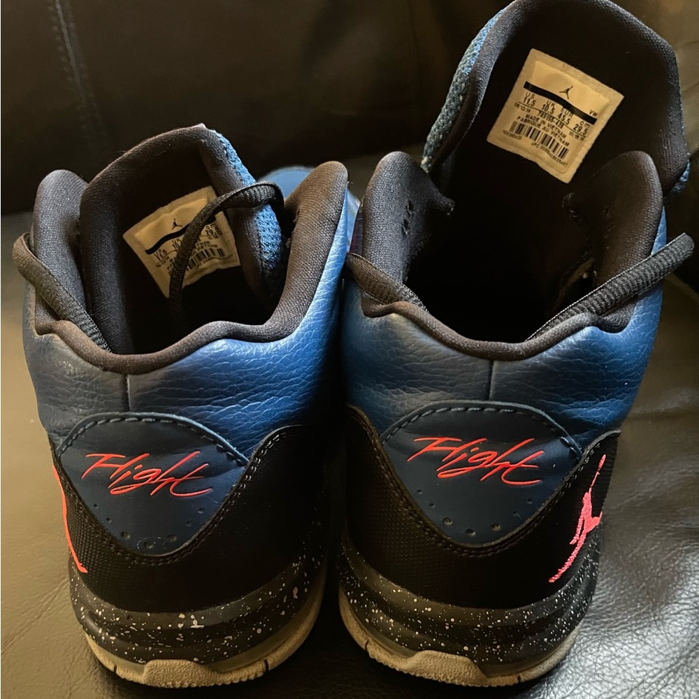 Men’s shoes 11.5 - Picture 2 of 7